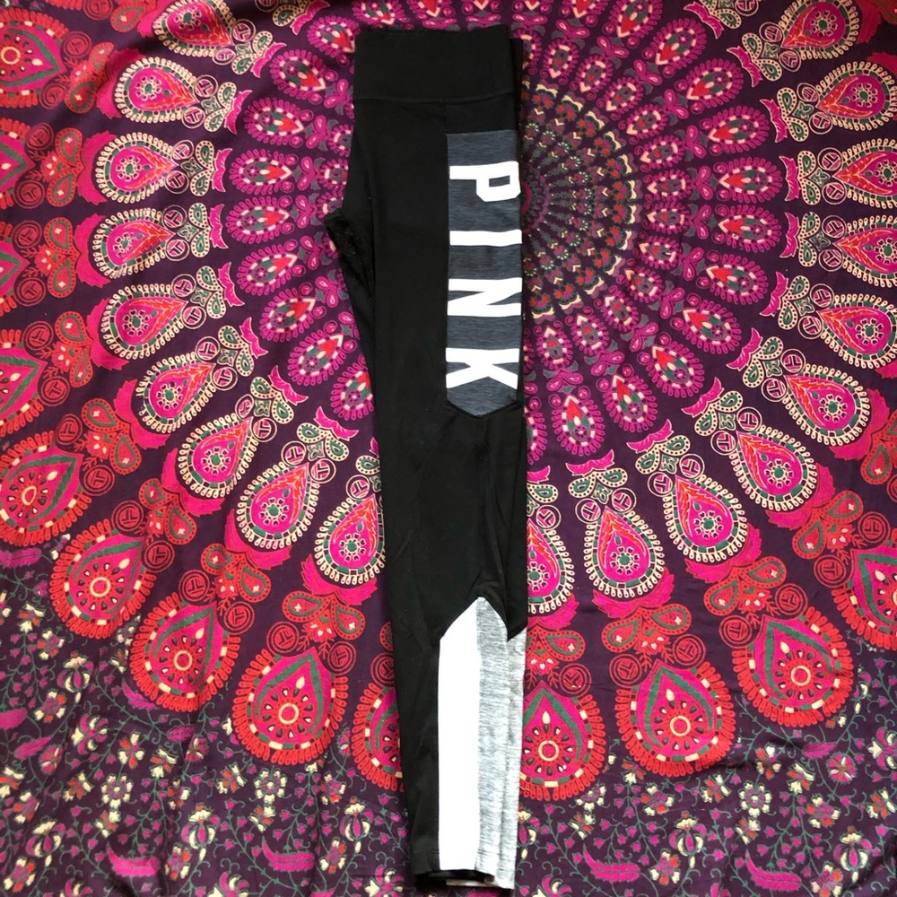 VICTORIA SECRET PINK BLACK LEGGINGS